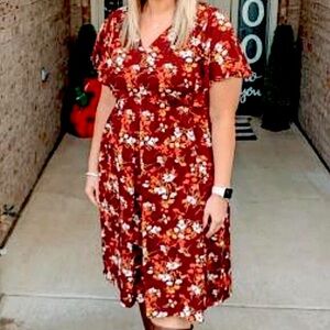 ISABEL Maternity burgundy floral tie back dress S, nWT